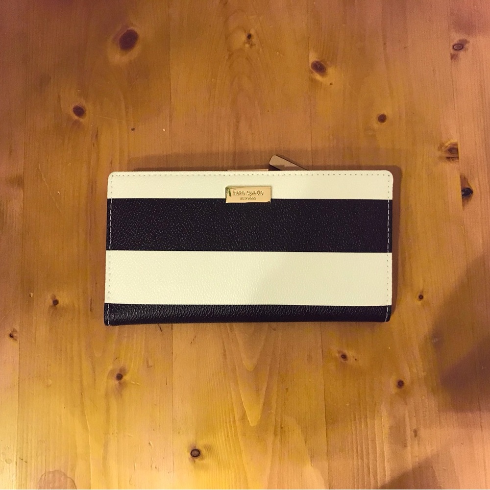 Kate Spade, Black/White, Wallet, Snap Closure